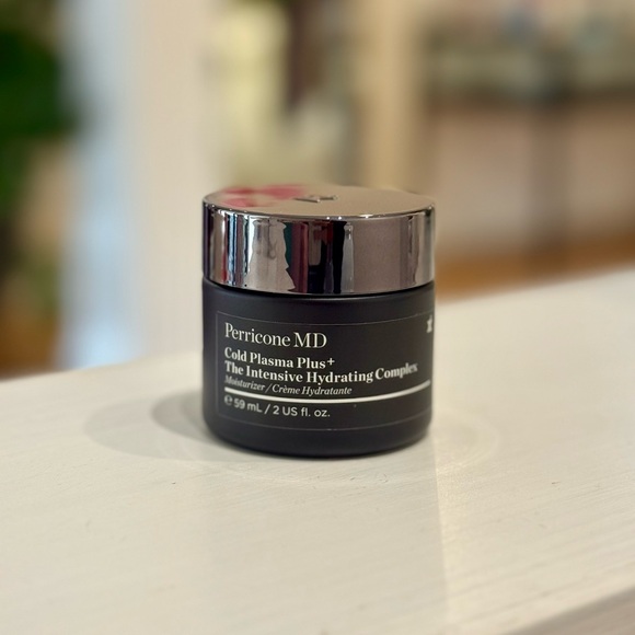 Perricone MD Cold Plasma Plus+ Hydrating Complex Black and Silver